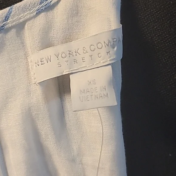 New York & Co Dress - Picture 5 of 8
